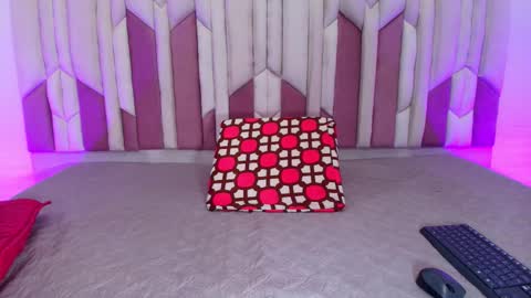 Snapshot of luciana_jam_ chatting on 10/16/25, 03:18 instagram luciana417 online show from 10/16/25, 03:18