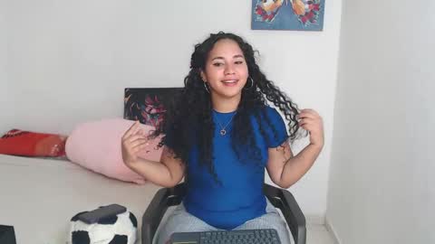 Snapshot of luciana_keating chatting on 10/05/25, 05:39 luciana online show from 10/05/25, 05:39