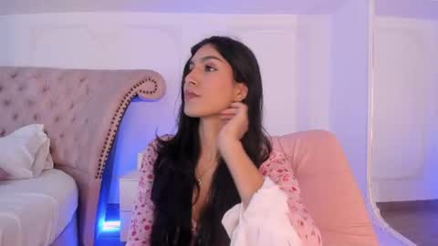 Luciana online show from 06/15/26, 08:44