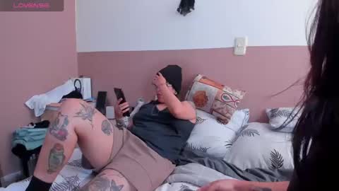 Dani 3 online show from 10/20/25, 04:51