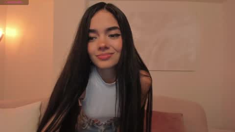 Snapshot of lucianamiller_ chatting on 01/09/25, 03:04 Luciana Miller online show from 01/09/25, 03:04
