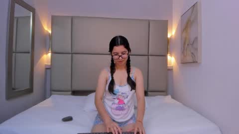 Luci  online show from 02/10/25, 02:59