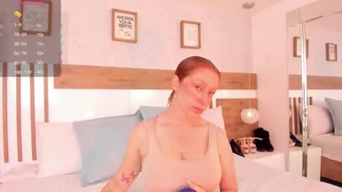 Luciana online show from 10/21/25, 12:39