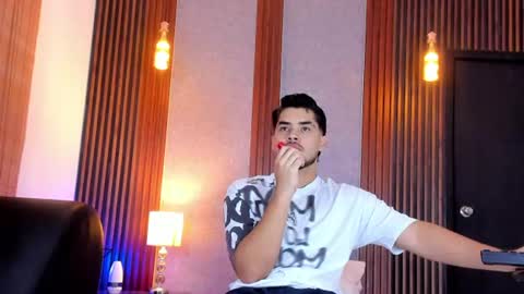 Luciano online show from 07/18/26, 12:09