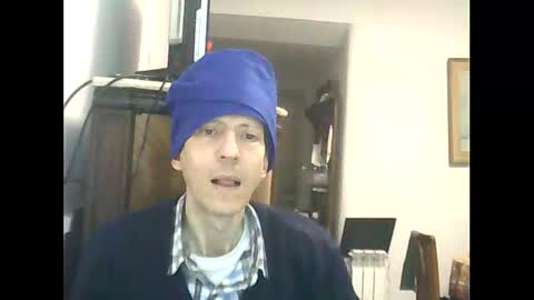 Snapshot of lucianoaxel chatting on 11/02/25, 02:14 Luciano online show from 11/02/25, 02:14