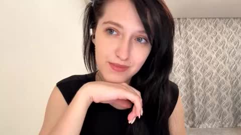 Mary online show from 10/28/25, 04:09