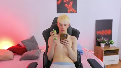 Angelok online show from 06/08/26, 04:57