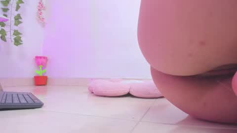 Lucie Grey online show from 10/31/25, 01:34