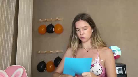 Lucie hot follow me on  online show from 10/19/25, 08:48