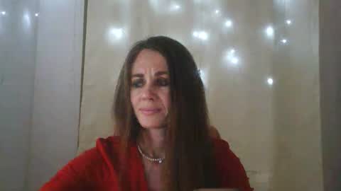 LucieMack online show from 10/25/25, 06:57