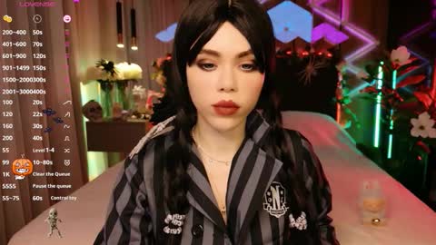 MimiFors online show from 10/31/25, 03:35