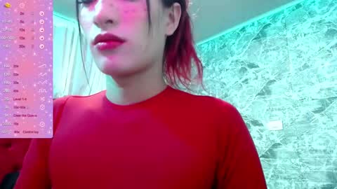 Lucia online show from 02/14/25, 06:51