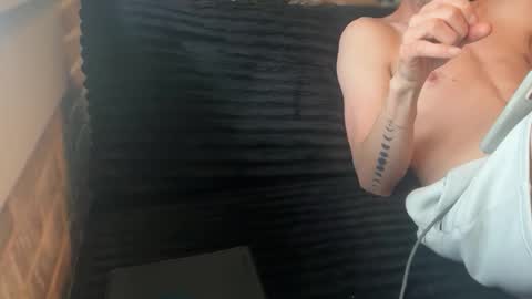 lucky_bme online show from 05/23/26, 01:59