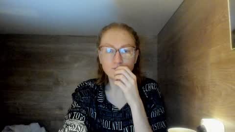 lucky_licky20 online show from 01/19/25, 05:15