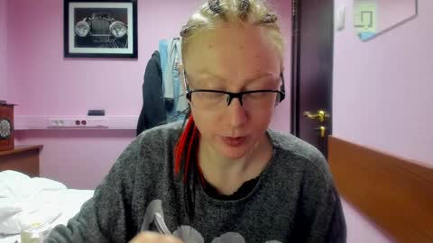 lucky_licky20 online show from 02/24/25, 06:05