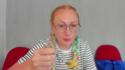 Snapshot of lucky_licky20 chatting on 10/16/25, 12:55 lucky_licky20 online show from 10/16/25, 12:55