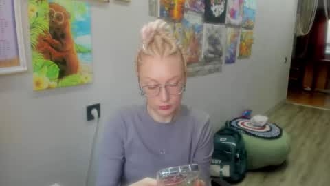 Snapshot of lucky_licky20 chatting on 02/03/26, 04:21 lucky_licky20 online show from 02/03/26, 04:21