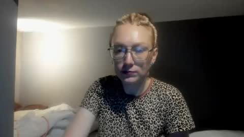 Snapshot of lucky_licky20 chatting on 02/17/26, 06:32 lucky_licky20 online show from 02/17/26, 06:32