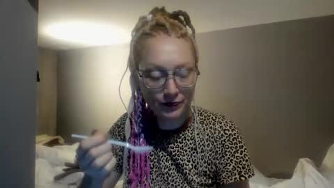 Snapshot of lucky_licky20 chatting on 02/21/26, 04:02 lucky_licky20 online show from 02/21/26, 04:02