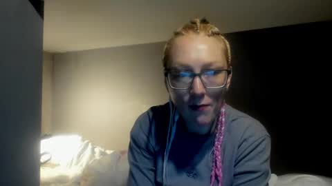 Snapshot of lucky_licky20 chatting on 02/25/26, 03:38 lucky_licky20 online show from 02/25/26, 03:38