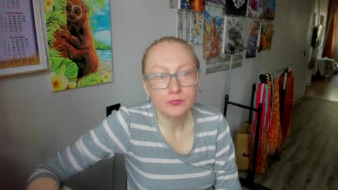 Snapshot of lucky_licky20 chatting on 04/10/26, 01:55 lucky_licky20 online show from 04/10/26, 01:55