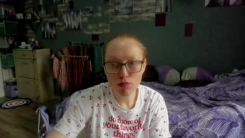Snapshot of lucky_licky20 chatting on 04/20/26, 01:52 lucky_licky20 online show from 04/20/26, 01:52
