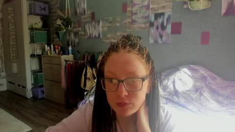 Snapshot of lucky_licky20 chatting on 05/25/26, 02:28 lucky_licky20 online show from 05/25/26, 02:28