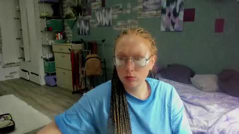 Snapshot of lucky_licky20 chatting on 06/21/26, 03:20 lucky_licky20 online show from 06/21/26, 03:20