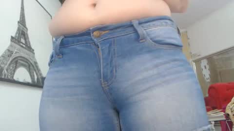 Snapshot of luckyanabella chatting on 01/10/26, 12:40 Ana online show from 01/10/26, 12:40
