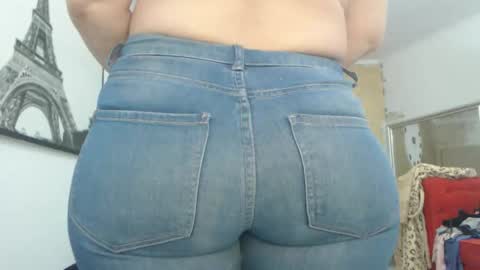 Snapshot of luckyanabella chatting on 03/26/26, 12:11 Ana online show from 03/26/26, 12:11