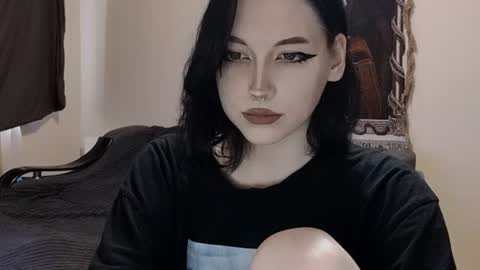 luckybastrad0677 online show from 06/17/26, 03:35