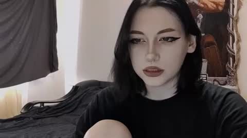 luckybastrad0677 online show from 07/01/26, 01:34