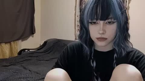 luckybastrad0677 online show from 07/12/26, 06:10