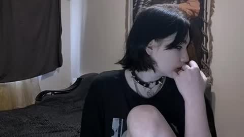 luckybastrad0677 online show from 08/02/26, 03:54