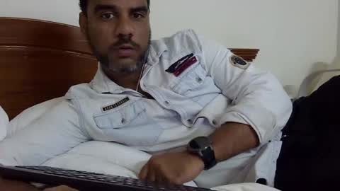 Snapshot of luckyfinalone chatting on 10/15/25, 09:59 luckyfinalone online show from 10/15/25, 09:59