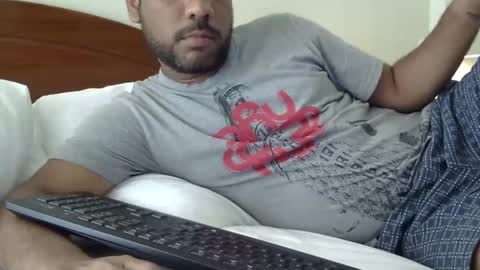 Snapshot of luckyfinalone chatting on 10/25/25, 08:25 luckyfinalone online show from 10/25/25, 08:25