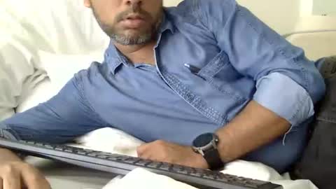 Snapshot of luckyfinalone chatting on 11/03/25, 03:24 luckyfinalone online show from 11/03/25, 03:24