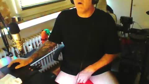        call me  Stefan online show from 07/12/26, 07:10