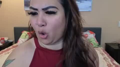 Snapshot of luckylee1992 chatting on 11/08/25, 06:24 luckylee1992 online show from 11/08/25, 06:24