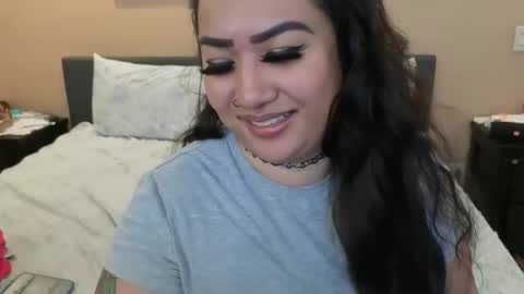 luckylee1992 online show from 05/06/26, 04:30