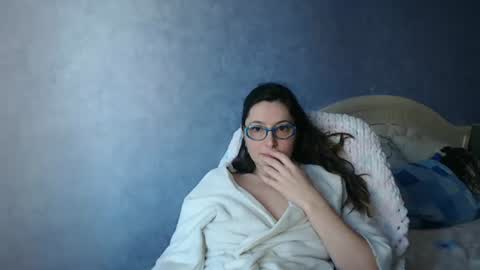 luckylinda23 online show from 01/01/25, 11:49