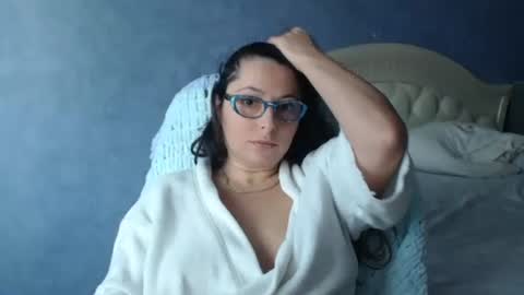 luckylinda23 online show from 10/14/25, 11:00