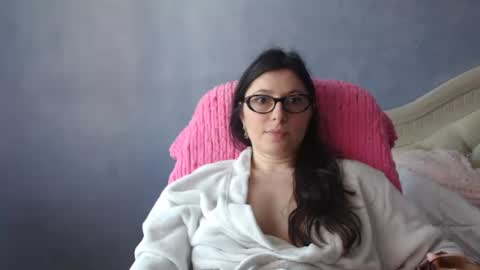 luckylinda23 online show from 05/03/26, 09:26