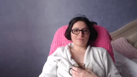 luckylinda23 online show from 05/09/26, 09:36