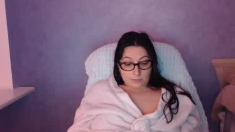 luckylinda23 online show from 05/15/26, 09:11
