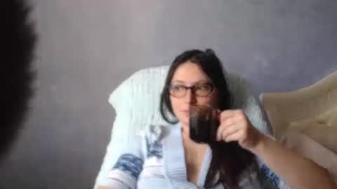 luckylinda23 online show from 05/19/26, 09:59