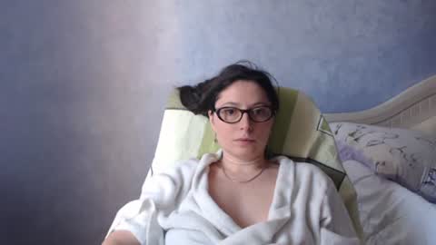 luckylinda23 online show from 06/18/26, 10:30