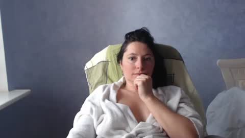 luckylinda23 online show from 07/05/26, 09:16