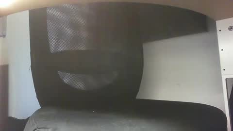 Snapshot of luckyluke2k chatting on 12/17/24, 11:39 Lucky online show from 12/17/24, 11:39