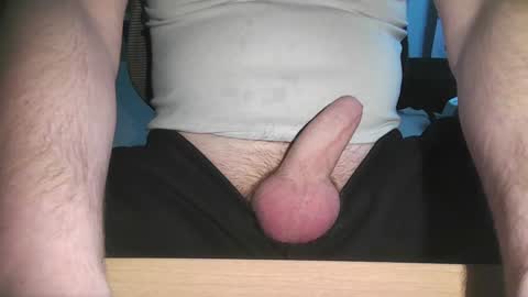 Snapshot of luckyluuk69 chatting on 01/03/25, 01:47 Luuk online show from 01/03/25, 01:47